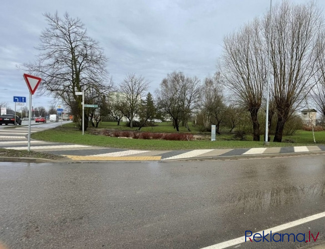 Zeme Salacgrīvā labi redzamā vietā, centrālās ielas malā (Rīga - Ainaži šoseja). Salaspils - foto 7