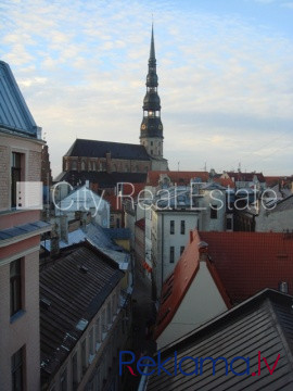 Fasādes māja, renovēta māja, labiekārtota apzaļumota teritorija, bruģēts piebraucamais Rīga - foto 8