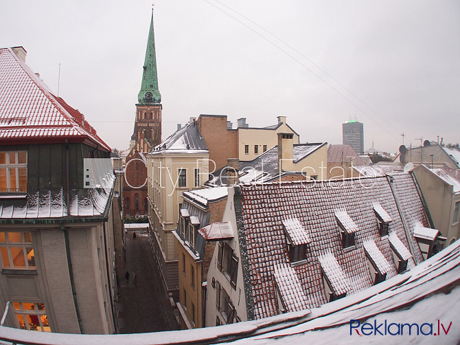 Zeme īpašumā, fasādes māja, ieeja no ielas, kāpņu telpa pēc kosmētiskā remonta, logi Rīga - foto 17