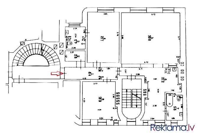 Fasādes māja, renovēta māja, ieeja no ielas, ir lifts, kāpņu telpa pēc kosmētiskā remonta, Rīga - foto 17