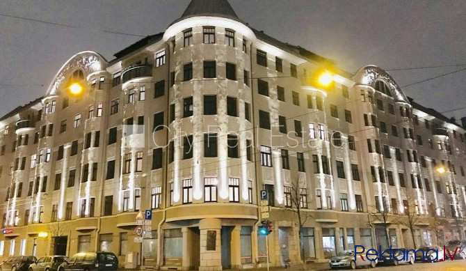 Projekts - Kalpaka Park Residence, iežogota teritorija, ieeja no ielas, balkons, logi vērsti uz Rīga - foto 17