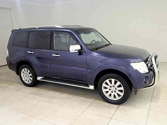 Mitsubishi Pajero Luxury ATM 3.2 DI-D 125kW Tallina