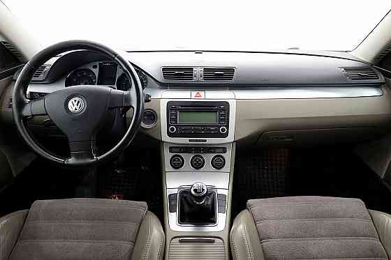 Volkswagen Passat Highline 2.0 110kW Tallina