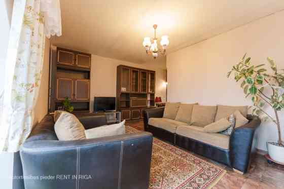 For sale a 3-room apartment on the 14th floor of a 16-story high-rise building. Two rooms have corne Рига