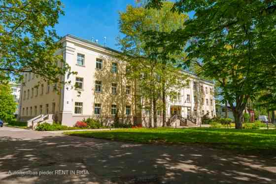 Freestanding office buildings with their own territory in Teika.  The big building - four floors and Рига