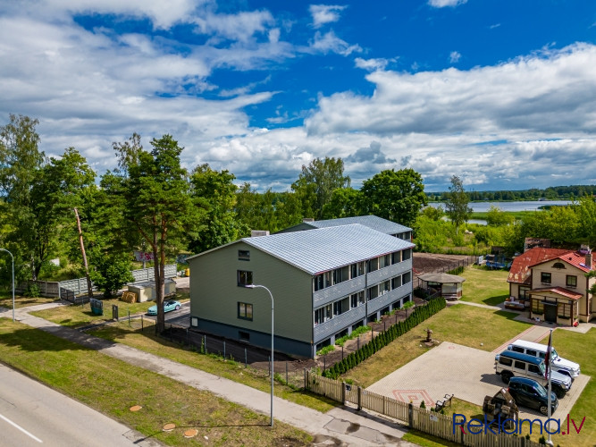 Piedāvājam pārdošanai dzīvokļus pilnībā atjaunotā mājā gleznainā vietā pie upes Jūrmala - foto 9