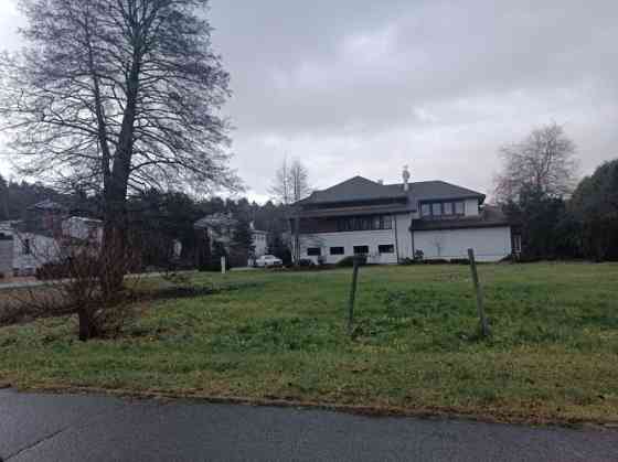 An excellent plot of land in a closed village in Mežaparks, next to the lake Ķīšezers and the Mežapa Рига