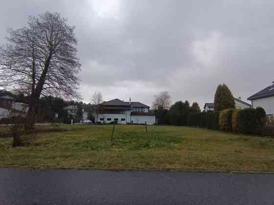 An excellent plot of land in a closed village in Mežaparks, next to the lake Ķīšezers and the Mežapa Рига