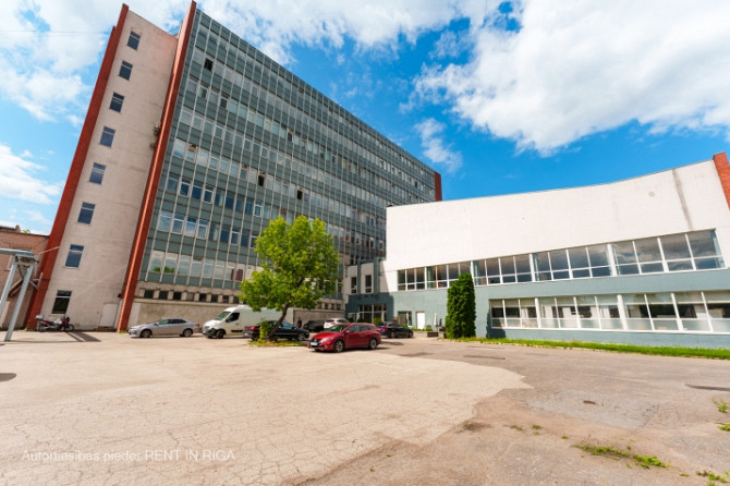 Kvalitatīvs, kompakta izmēra birojs renovētā specprojekta ēkā - Ganību dambī 24D.  Birojs Rīga - foto 10