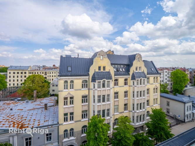 Penthauss ar plašu terasi jaunā projektā, pilsētas centrā, starp Tērbatas un Brīvības Rīga - foto 16