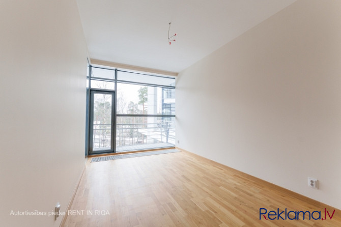 Apartamenti ar satreicošu panorāmas skatu un ar plašu terasi, unikālā projektā pašā Jūrmala - foto 3