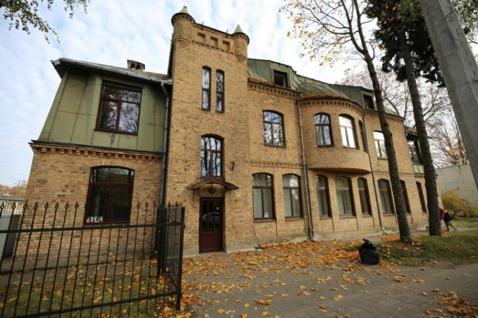 Birojs ar virtuvi un WC stratēģiski izdevīgā vietā.  Birojs sastāv no 3 telpām, no kurām 2 Rīga - foto 10