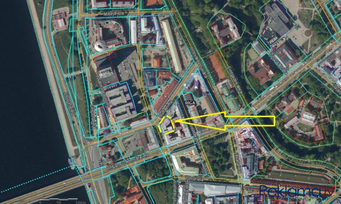 Citadeles un Muitas ielu krustojums, ar ieeju no Citadeles ielas.  Birojs sastāv no 2 telpām - viena Рига - изображение 9