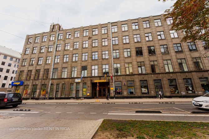 Biroji Latvijas laika ēkā Bruņinieku ielā 29/31.  Iznomā 2 izolētas telpas ar priekštelpu. Rīga - foto 13