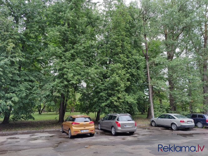 Pārdod 4 stāvu biroju ēku ar zemi 0.6350 ha.  Īpašumā ietilpst: (C) Buļļu iela 70a - parks Rīga - foto 7