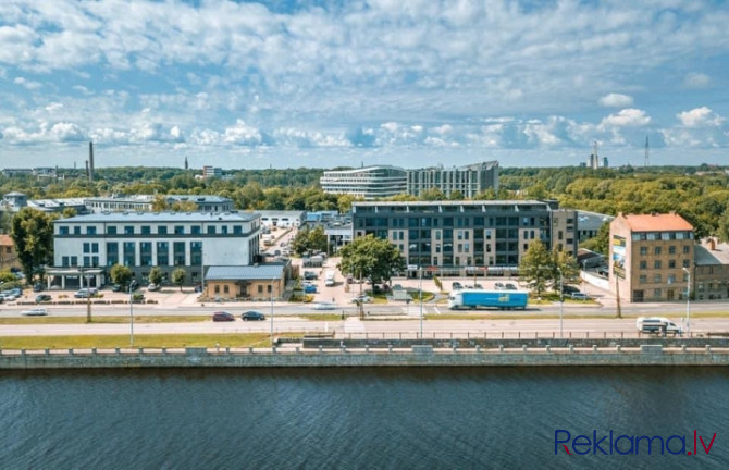 Burvīgs Loft tipa, 2 līmeņu dzīvoklis Rīgā ar lielisku skatu.  Šo dzīvokli burvīgu padara Rīga - foto 6