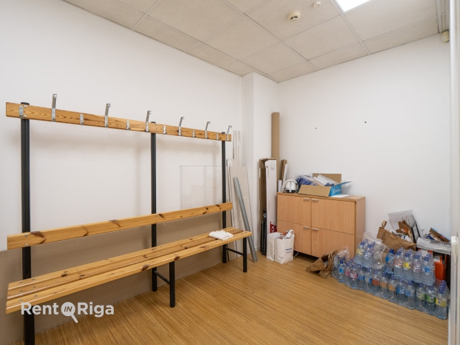 Nomai tiek piedāvāts ērtas un funkcionāli pievilcīgas telpas Rīgas centrā. To kopējā platība 188 m2. Рига - изображение 8