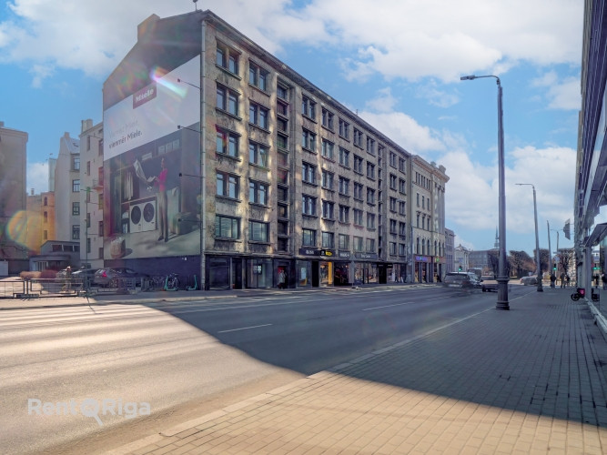 Nomai tiek piedāvāts ērtas un funkcionāli pievilcīgas telpas Rīgas centrā. To kopējā platība 188 m2. Рига - изображение 11