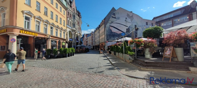 Tiek iznomātas plašas telpas Vecrīgā, ļoti aktīva iela, pie Doma Laukuma. Līdz šim telpās Rīga - foto 3