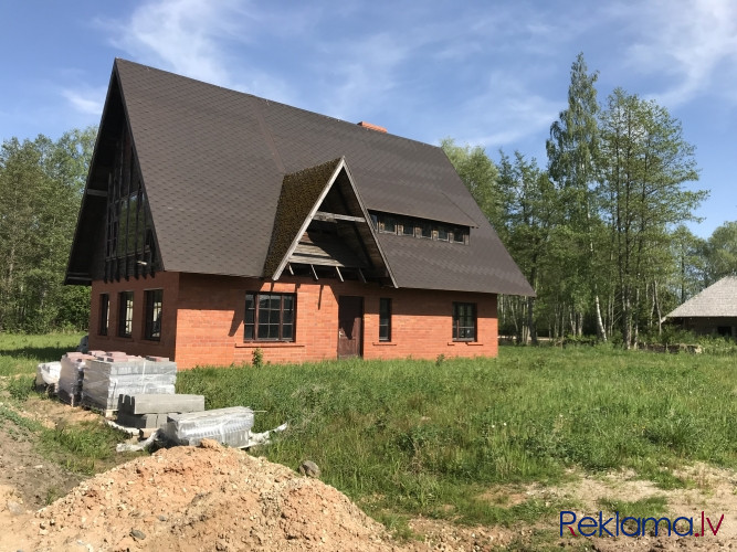 Pārdod jaunbūvi ar melno apdari Tūjā 150m no labiekārtotas pludmales. Ēka ir celta 90-to gadu Liepāja - foto 9