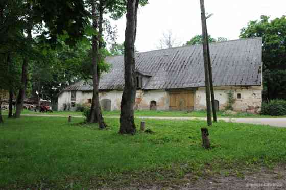 For sae is offered a real estate with a unique, historical value - Lestene Manor. Lestene is located Тукумс и Тукумский край