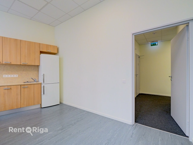 Iznomā lieliskas biroja telpas pašā Rīgas centrā Dzirnavu un Baznīcas ielu krustojumā tieši pretim v Рига - изображение 12