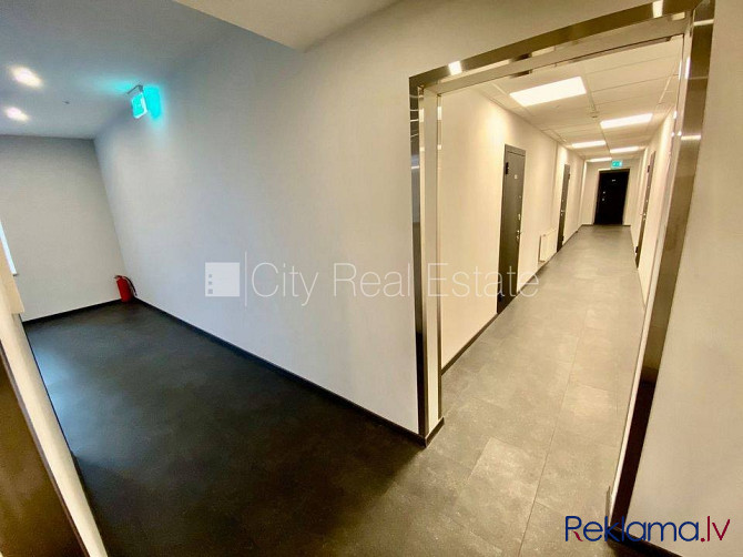 Renovēta māja, slēgts pagalms, ieeja no ielas, ir lifts, kāpņu telpa pēc kapitālā remonta, Rīga - foto 8