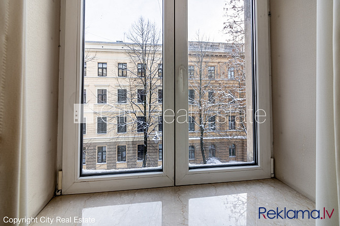 Fasādes māja, dzīvokļu skaits ēkā  12 gab., vieta vairākām automašīnām, ieeja no ielas, Rīga - foto 13