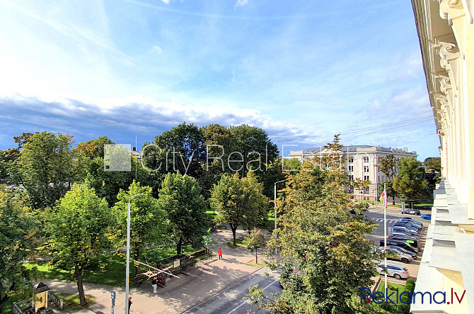 Zeme īpašumā, fasādes māja, renovēta māja, labiekārtots apzaļumots pagalms, slēgts Rīga - foto 19