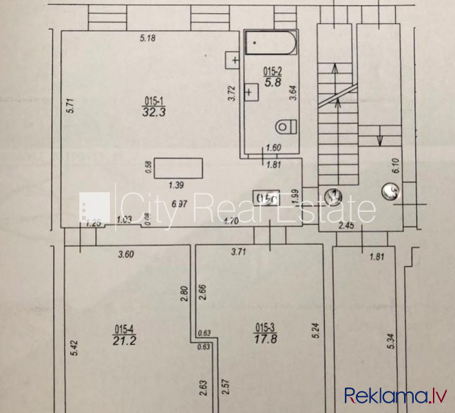 Fasādes māja, renovēta māja, vieta automašīnai, ieeja no ielas un pagalma, logi vērsti Rīga - foto 14